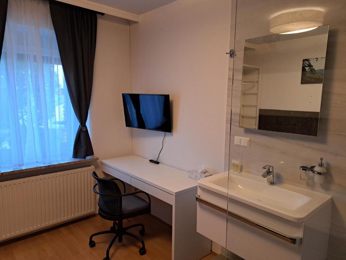 Flataid Gaestehaus Graschi - Steinbergstrasse Graz Zewnętrze zdjęcie