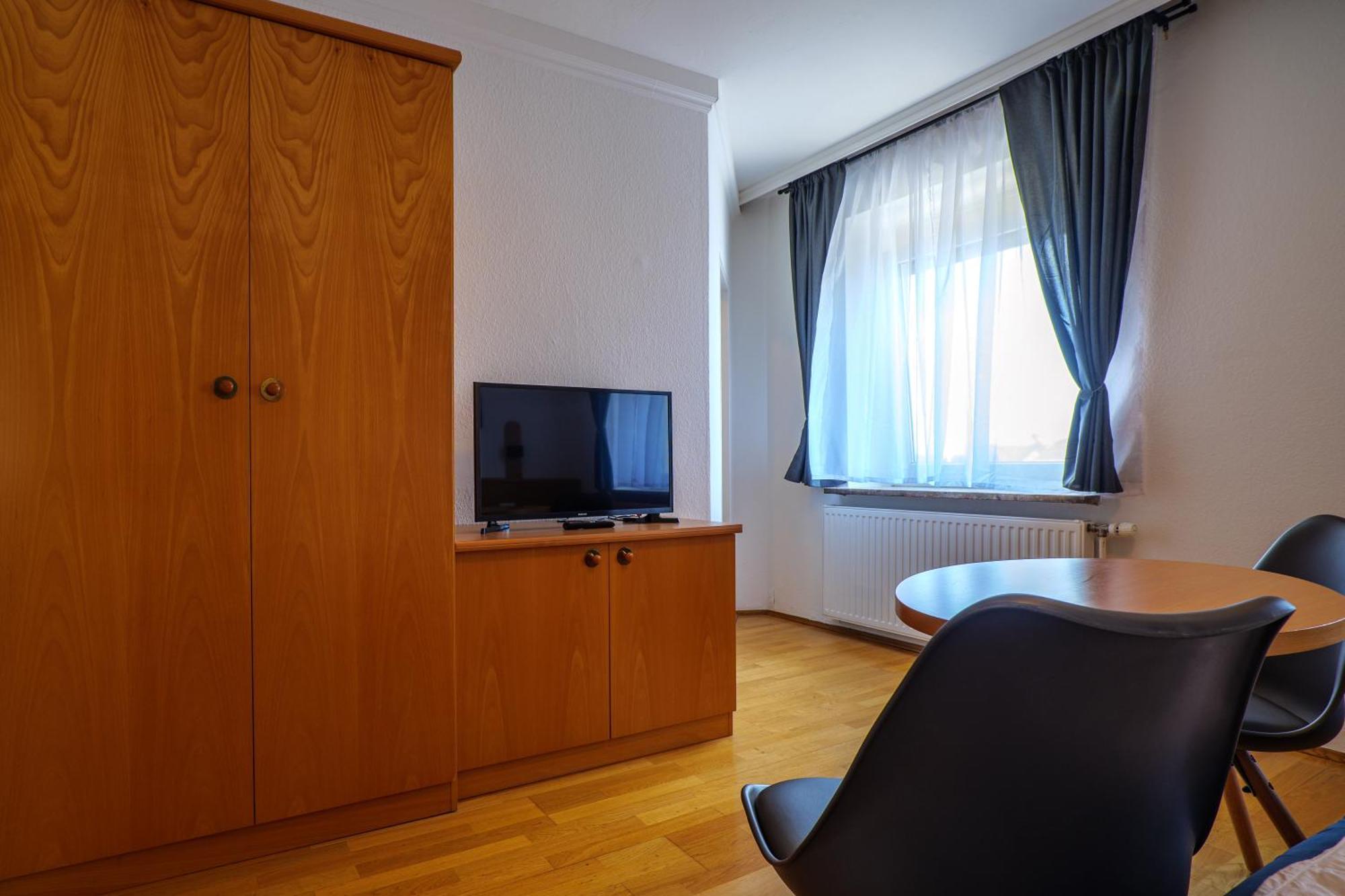 Flataid Gaestehaus Graschi - Steinbergstrasse Graz Zewnętrze zdjęcie
